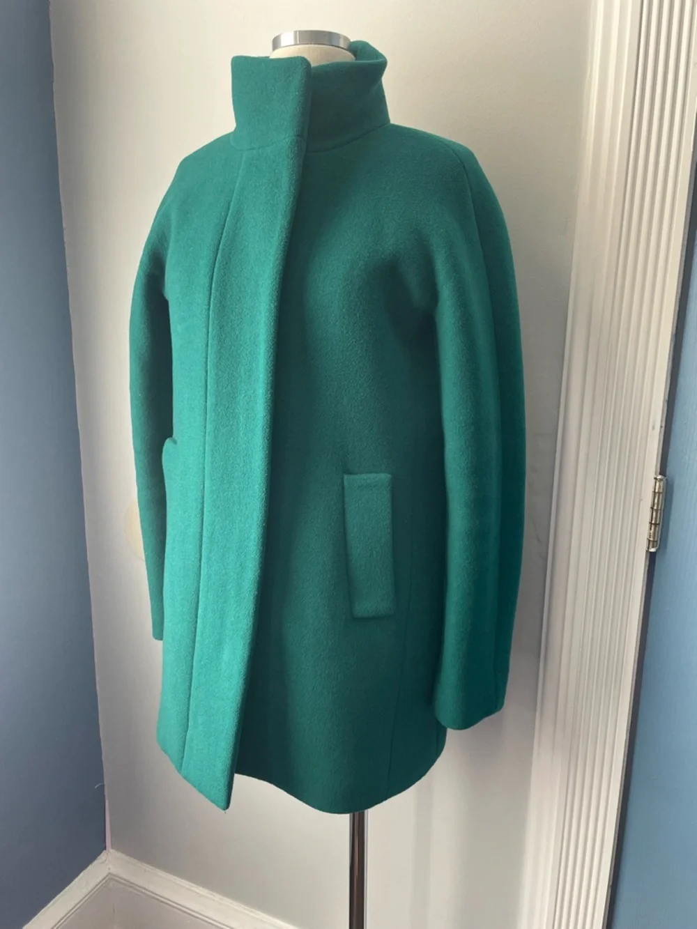 J.Crew City Coat Wool Blend Emerald Green Size 2 Excellent Condition Zip Front - Picture 2 of 8